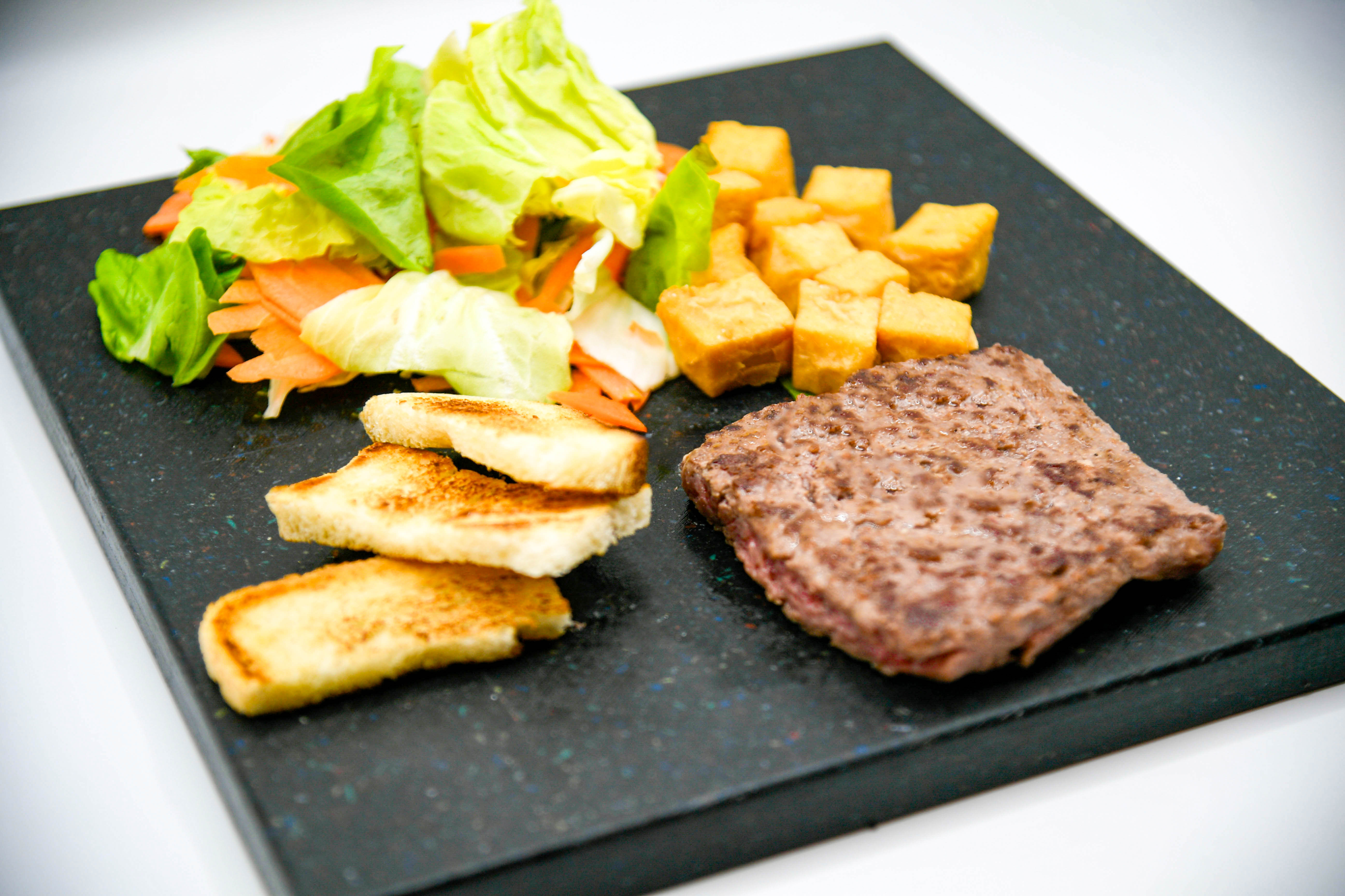 PIATTO UNICO DI MANZO